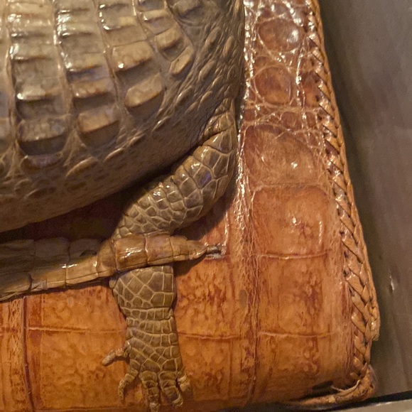 perfect⭐️ VTG condition purse with many compartments, real alligator purse AS IS - Picture 12 of 12